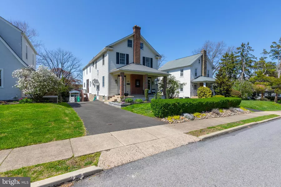 319 RODMAN AVE, Jenkintown, PA 19046