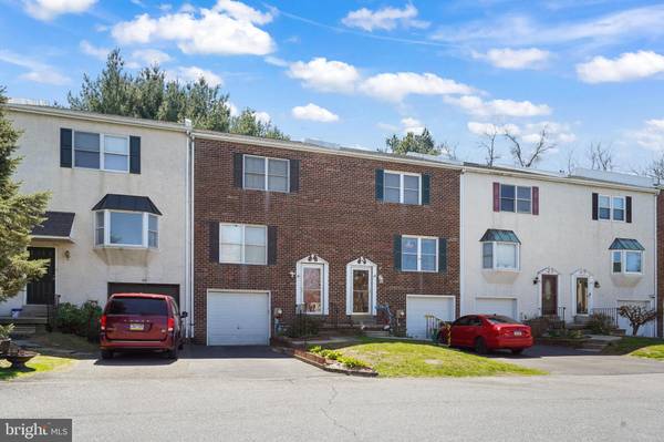 46 KINGSTON TER, Aston, PA 19014