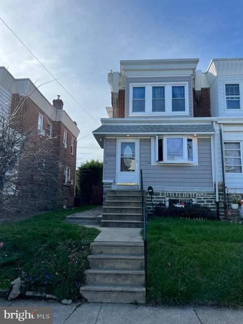 Philadelphia, PA 19111,8244 JEANES ST