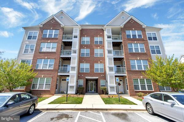 2805 FOREST RUN DR #2-402, District Heights, MD 20747