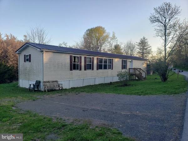 1050 CREEK RD, Port Royal, PA 17082