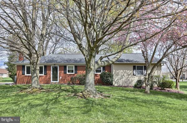 905 ALLENDALE RD, Mechanicsburg, PA 17055