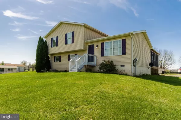 148 CANTERBURY DR, Martinsburg, WV 25403