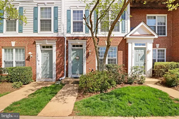 Fairfax, VA 22033,12761 FAIR CREST CT #29