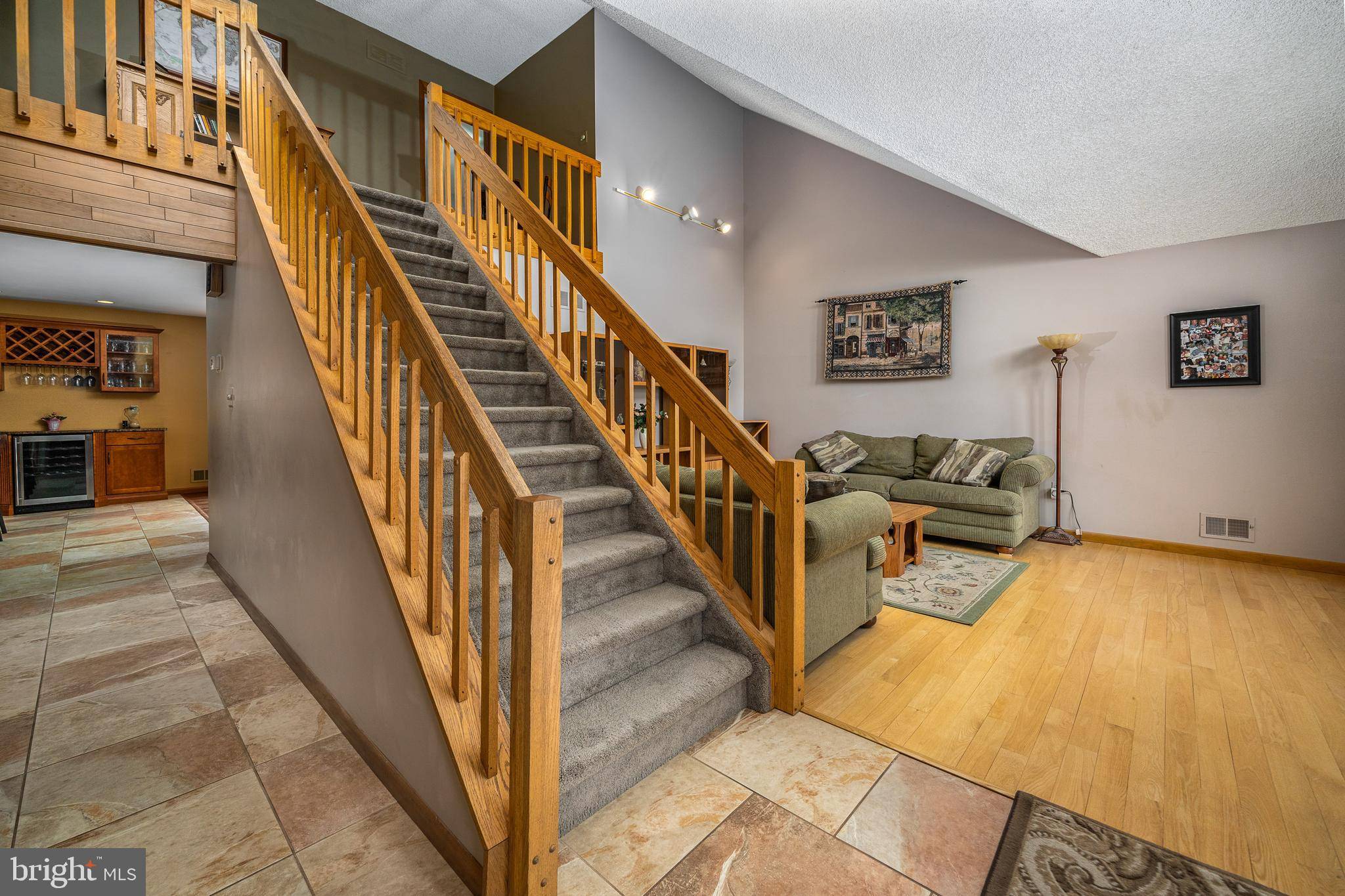 Lanoka Harbor, NJ 08734,712 AMHERST RD