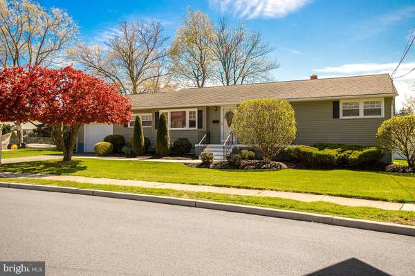 3 WHITMAN, Hamilton Township, NJ 08619