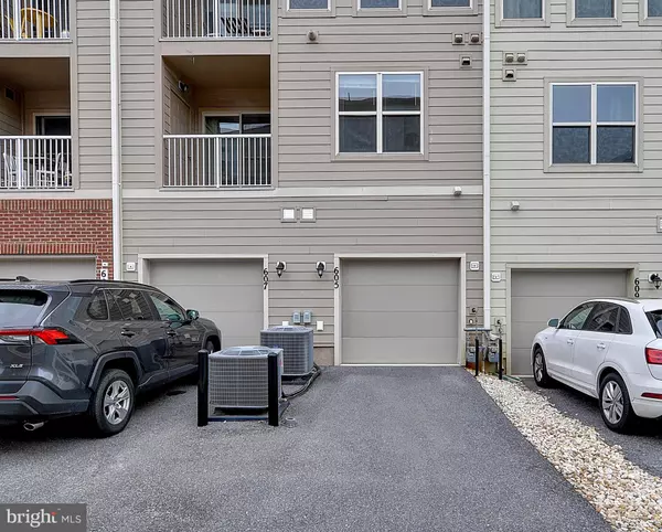 Gaithersburg, MD 20878,605 DIAMONDBACK DR #10A