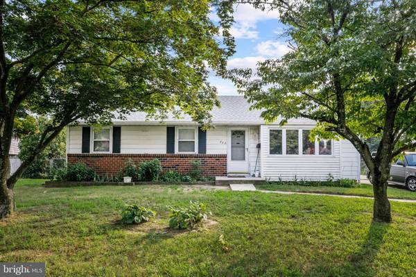 722 S CHESTER AVE, Delran, NJ 08075