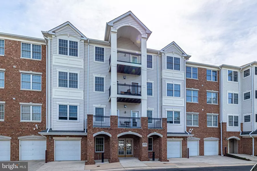 20751 ROYAL PALACE SQ #208, Sterling, VA 20165