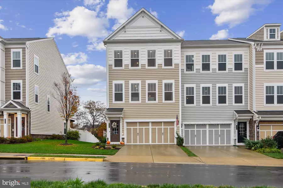 23572 BOCA FIELD TER, Ashburn, VA 20148