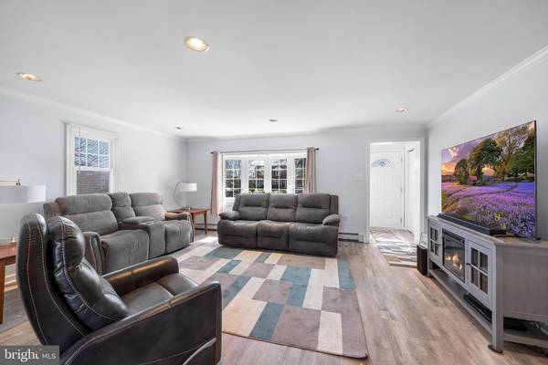 Norristown, PA 19401,811 HAMILTON ST