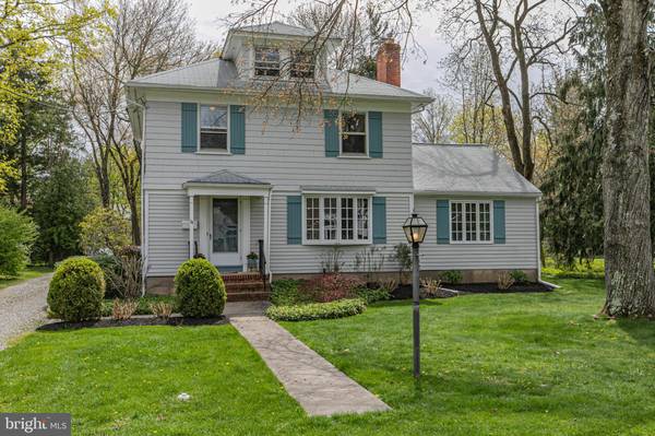 14 WILLOW RD, Lawrence Township, NJ 08648