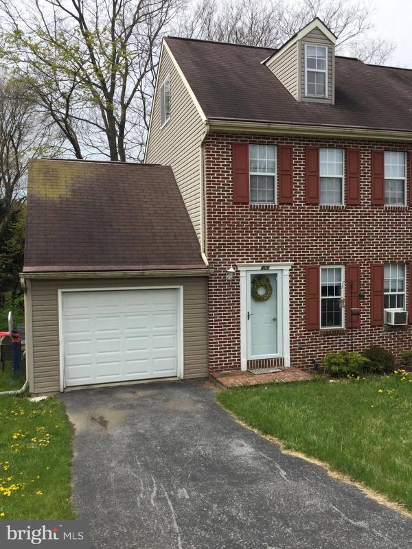 800 PENNY LN, Mount Joy, PA 17552