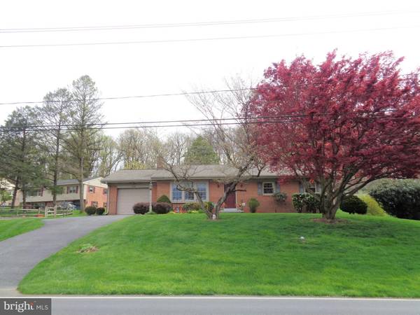 3178 BOWMAN RD, Lancaster, PA 17601