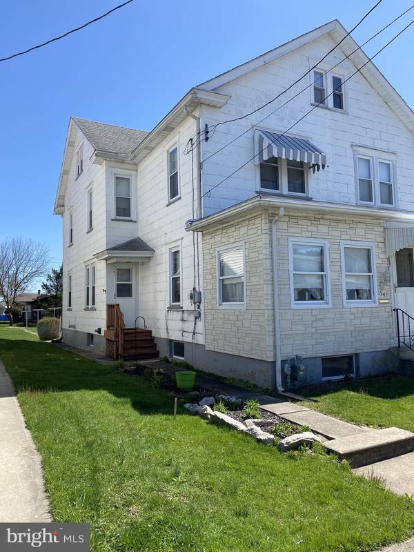 54 2ND AVE, Lehighton, PA 18235