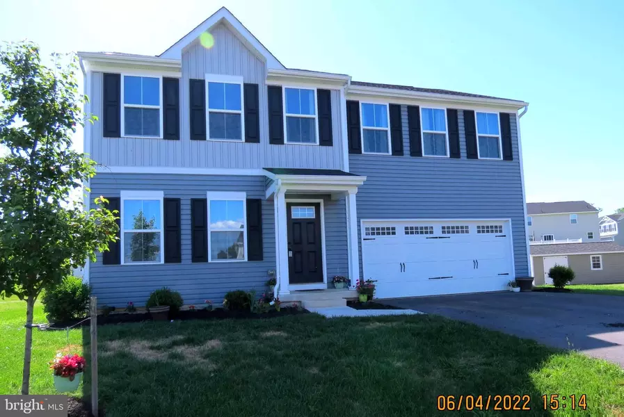 351 CHANDLERS GLEN DR, Bunker Hill, WV 25413