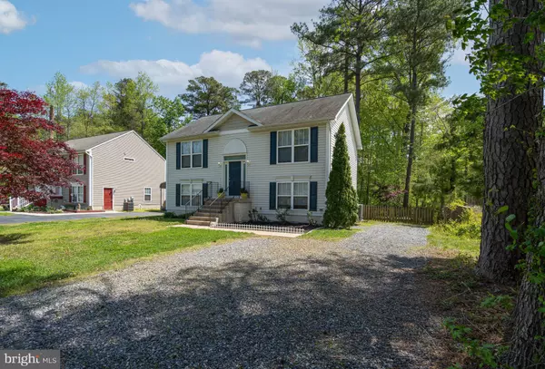 Colonial Beach, VA 22443,330 WAKEFIELD