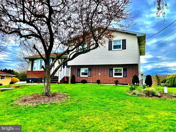 50 3RD AVE, Pottsville, PA 17901