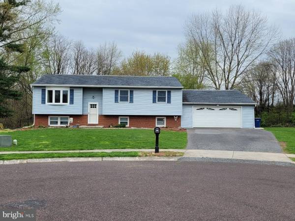 227 DELMONT AVE, Middletown, PA 17057