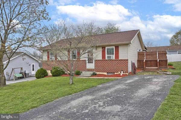 Dover, PA 17315,3750 EQUESTRIAN CT