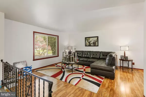 Lindenwold, NJ 08021,511 SPRUCE AVE