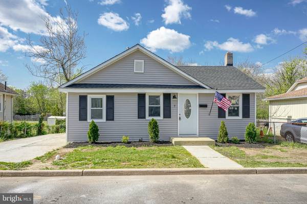 7 1ST AVE, Mantua, NJ 08051