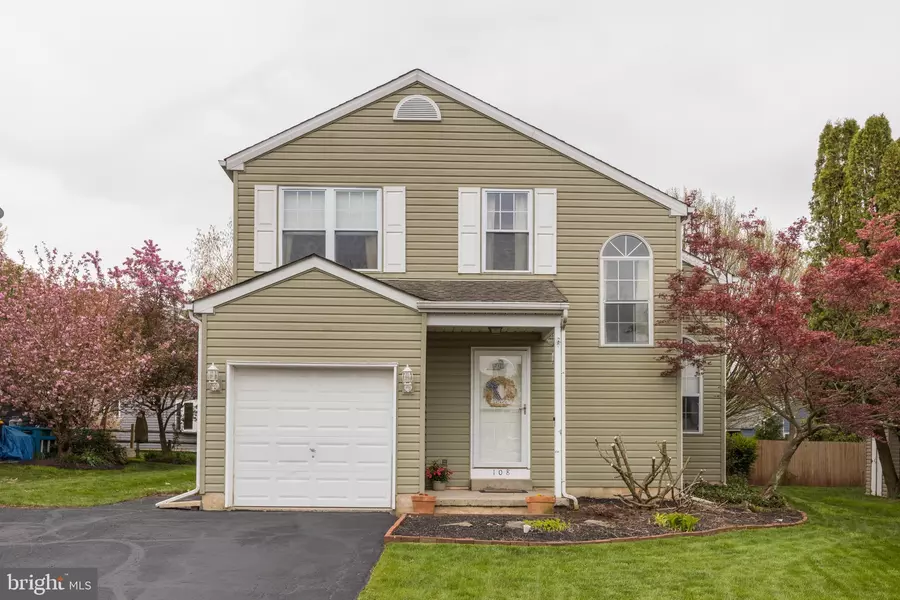 108 COUNTRY SIDE LN, Telford, PA 18969