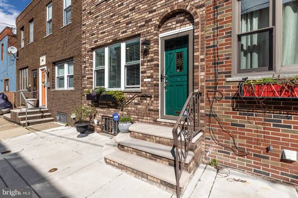 1905 S WARNOCK ST, Philadelphia, PA 19148