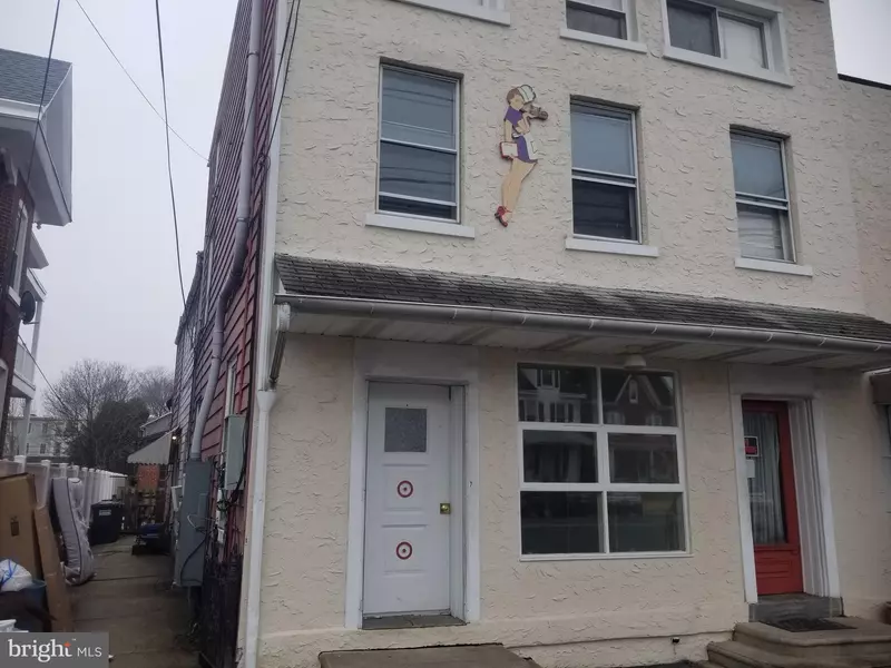 208 STATE ST, Hamburg, PA 19526