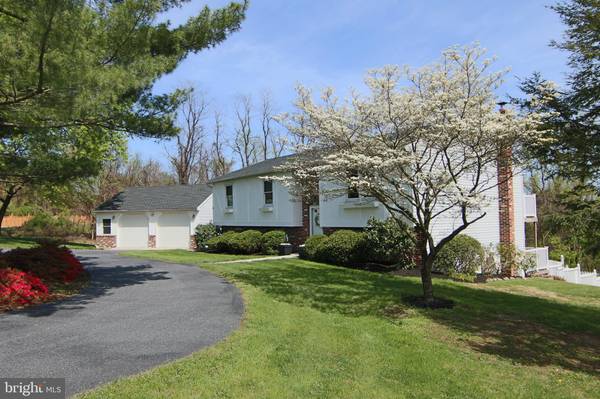 15 SANDY HILL RD, Hummelstown, PA 17036