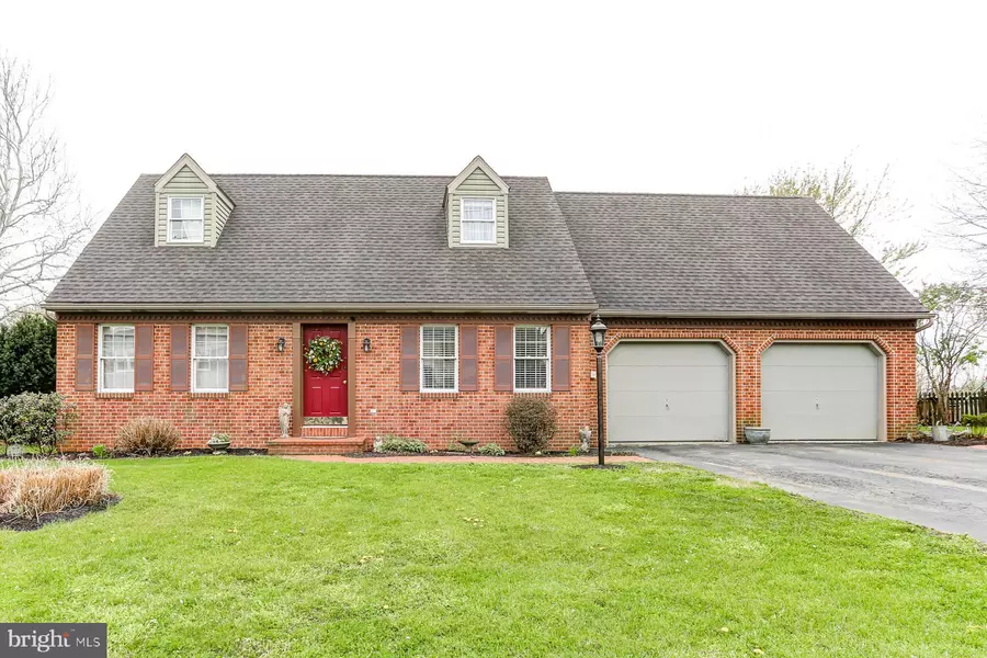 80 ARROWHEAD DR, Lititz, PA 17543