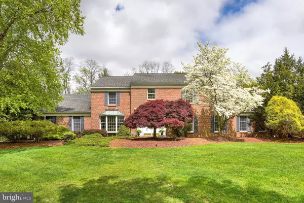 1 SHERIDAN DR, Princeton Junction, NJ 08550