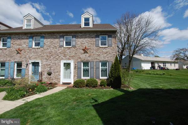 411 CAHILL CIR, Honey Brook, PA 19344