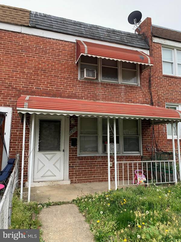 2827 HOLLINS FERRY RD, Baltimore, MD 21230