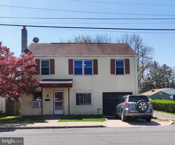 213 W WALNUT ST,  Stowe,  PA 19464