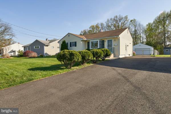 48 SHERBROOKE RD, Ewing, NJ 08638