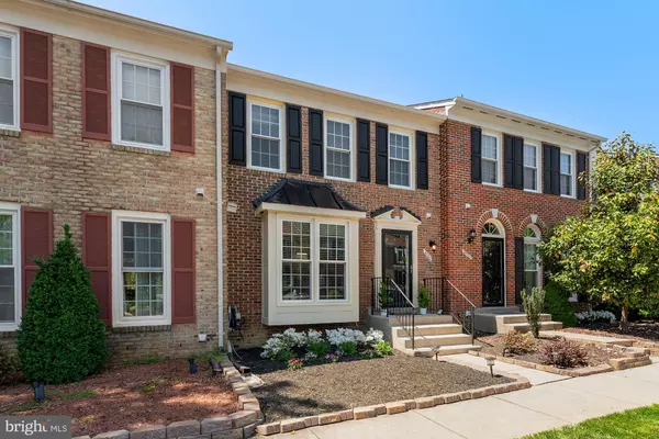 Alexandria, VA 22315,6121 SUMMER PARK LN