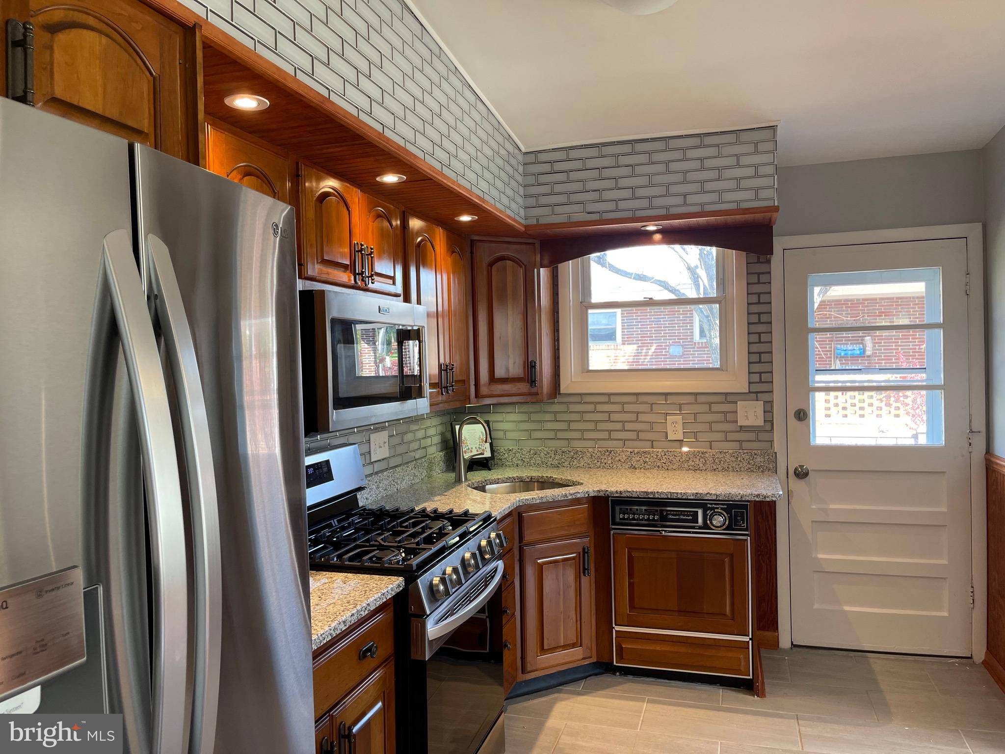 Baltimore, MD 21221,602 ESSEX AVE