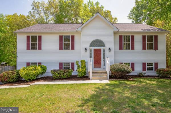 3502 OVERVIEW DR, Fredericksburg, VA 22408