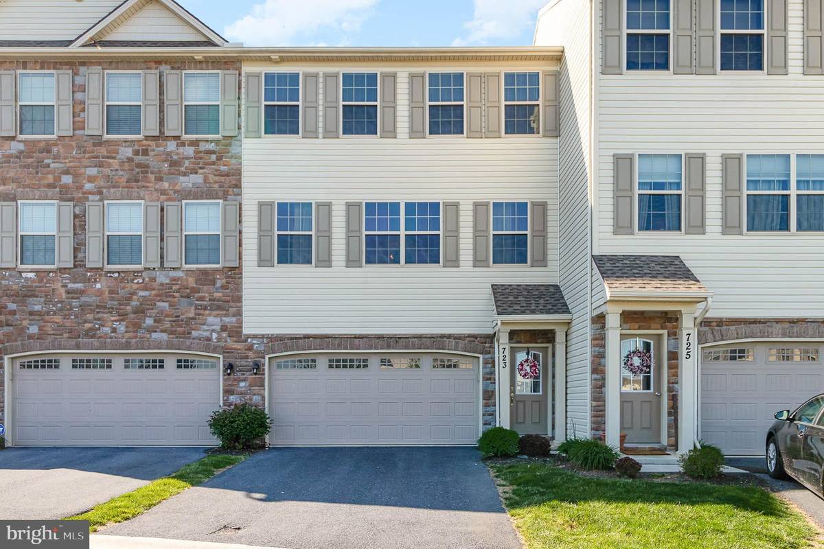 Mechanicsburg, PA 17055,723 JONATHAN CT