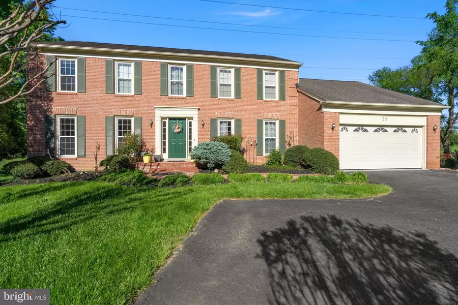 25 LLOYDMINSTER CT, North Potomac, MD 20878