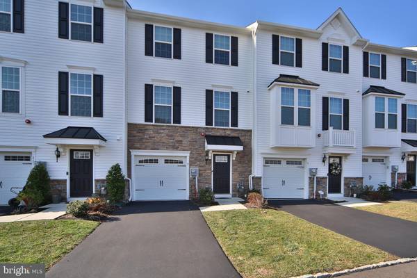 9 TWOMEY CT #34, Wyncote, PA 19095