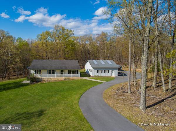 415 TURQUOISE DR, Hedgesville, WV 25427