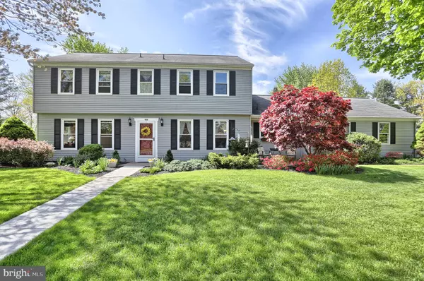 900 CONLEY DR, Mechanicsburg, PA 17055
