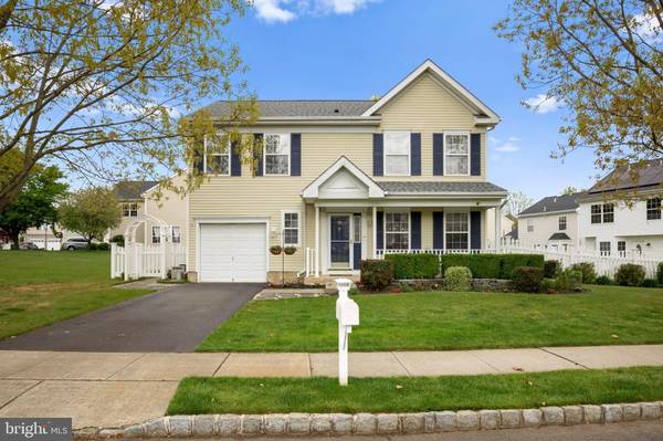 19 KELLY DR, Columbus, NJ 08022