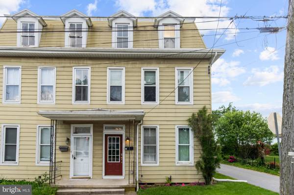 Mount Joy, PA 17552,54 W DONEGAL ST