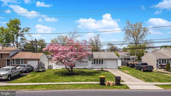 3072 RICHLIEU RD, Bensalem, PA 19020