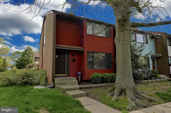 575 GREENWICH CT, East Windsor, NJ 08520