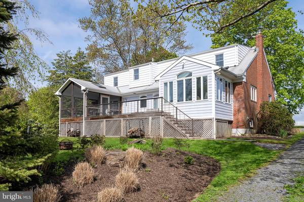 124 HARBOURTON WOODSVILLE RD, Lambertville, NJ 08530