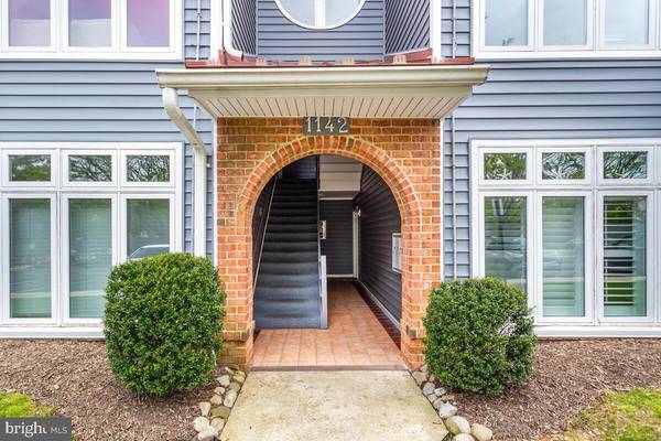 1142 LAKE HERON DR #3B, Annapolis, MD 21403